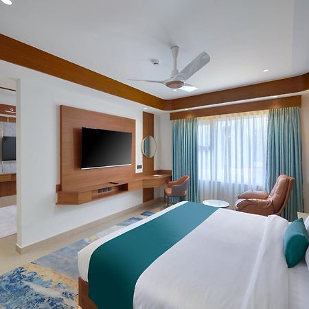 Kowju Airport Hotel Calicut Kondotty Ngoại thất bức ảnh