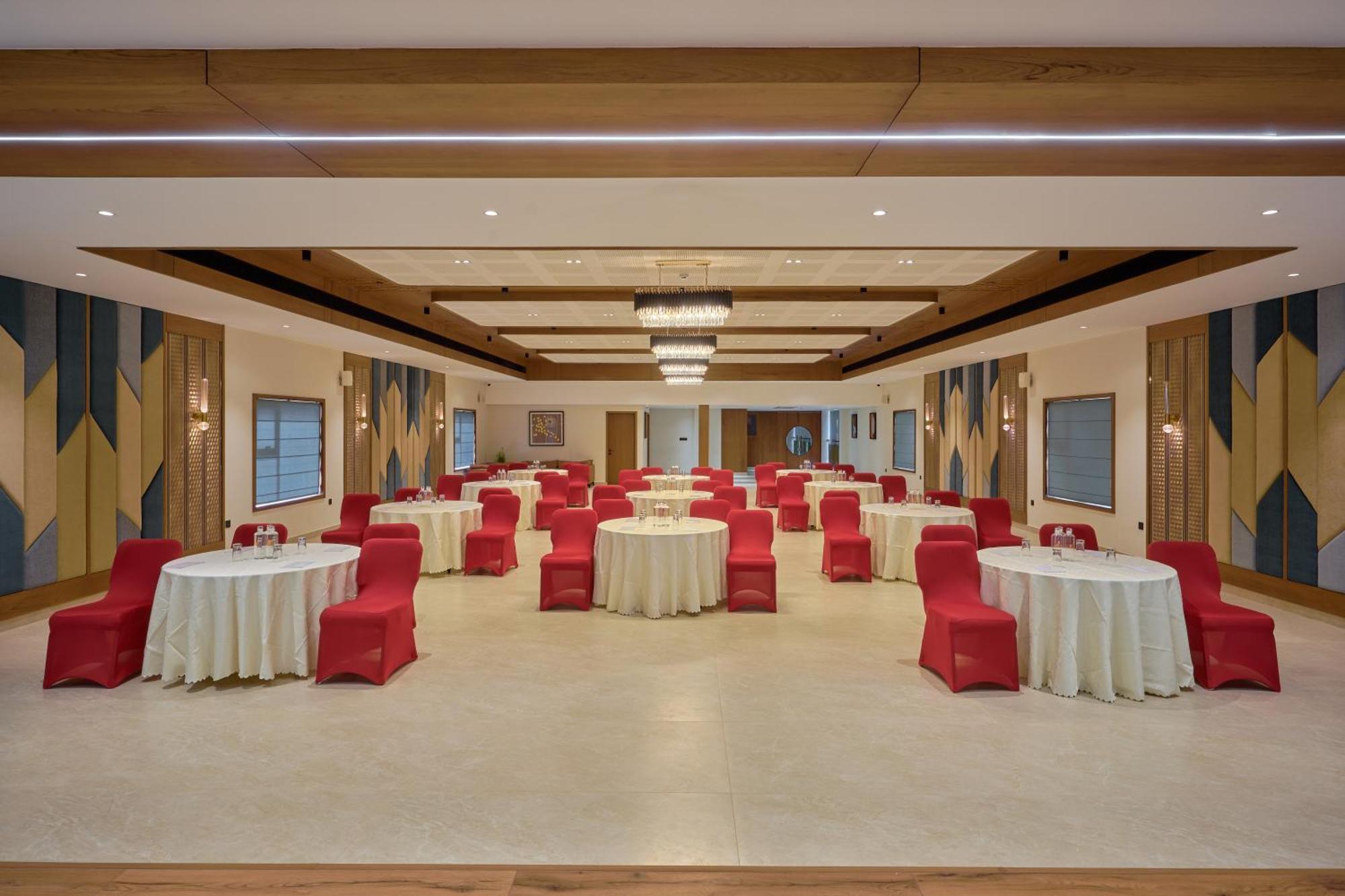 Kowju Airport Hotel Calicut Kondotty Ngoại thất bức ảnh
